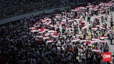 FOTO : Kampanye Pamungkas 'Konser Putih Bersatu' Jokowi Jokowi menutup rangkaian kampanye Pemilu 2019 dengan Konser Putih Bersatu di Gelora Bung Karno, Sabtu (13/4). Massa pendukung Jokowi memutihkan GBK.