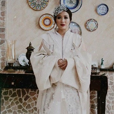 Lirik Lagu Tak Ingin Dicintai - Astrid S