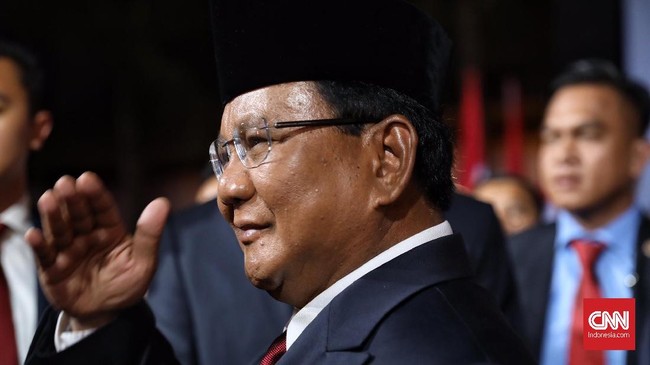 Ketua Umum Partai Gerindra, Prabowo Subianto bakal menjawab desakan kader untuk maju di Pilpres 2024 dalam forum Rapimnas Partai pada 30 Juli di Sentul.