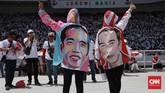 FOTO : Kampanye Pamungkas 'Konser Putih Bersatu' Jokowi Jokowi menutup rangkaian kampanye Pemilu 2019 dengan Konser Putih Bersatu di Gelora Bung Karno, Sabtu (13/4). Massa pendukung Jokowi memutihkan GBK.