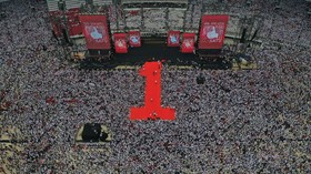 img-title FOTO : Kampanye Pamungkas 'Konser Putih Bersatu' Jokowi