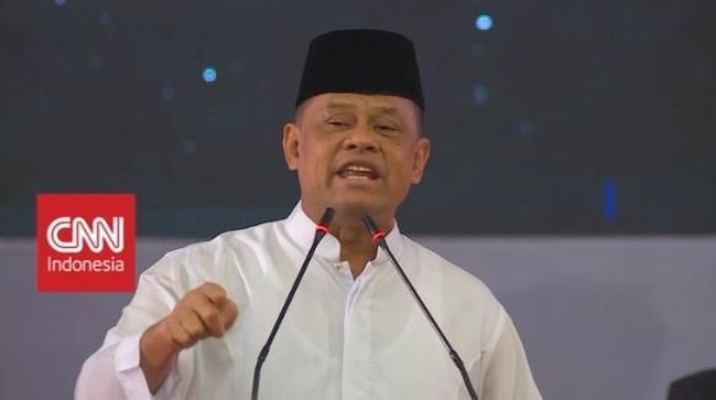 KAMI meminta Gatot Nurmantyo tetap kritis terhadap pemerintah meski menerima penghargaan bintang jasa dari Presiden Jokowi.