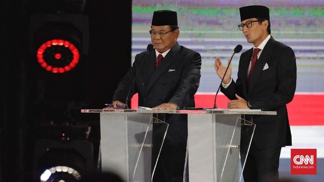 Netizen kembali melontarkan komentar cuitan kocak menanggapi Sandiaga Uno yang kembali menyebut nama Ibu Nurjanah dalam debat Pilpres 2019.