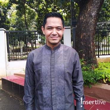 Pasangan Enggak Peka, Ini Tips Dari Dude Harlino