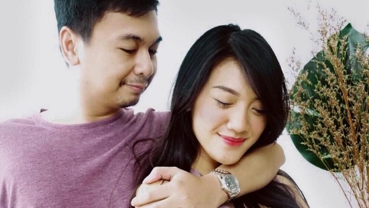 Raditya Dika & Anissa Aziza