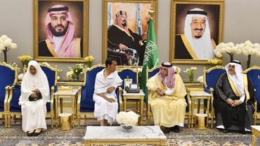 Umrah Sederhana tapi Luar Biasa ala Jokowi