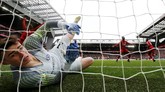 FOTO: Salah dan Mane Mengamuk, Liverpool Tekuk Chelsea Liverpool mengalahkan Chelsea 2-0 pada laga pekan 34 Liga Inggris 2018/2019 di Stadion Anfield, Minggu (14/4), Sadio Mane dan Mohamed Salah cetak gol.