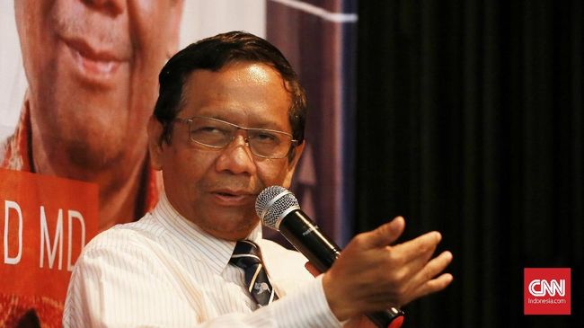Mahfud Ungkap Alasan Tak Ajak Komnas HAM di TGPF Papua Menko Polhukam Mahfud MD menilai tak elok jika Komnas HAM bergabung di TGPF yang bisa memunculkan kesan Komnas HAM dihadap-hadapkan dengan negara.