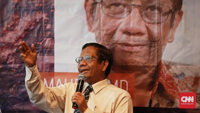 Menko Polhukam Mahfud MD mengatakan ketentuan hukuman mati bakal dimuat dalam RKUHP karena penerapan di UU Tipikor selama ini masih belum tegas.