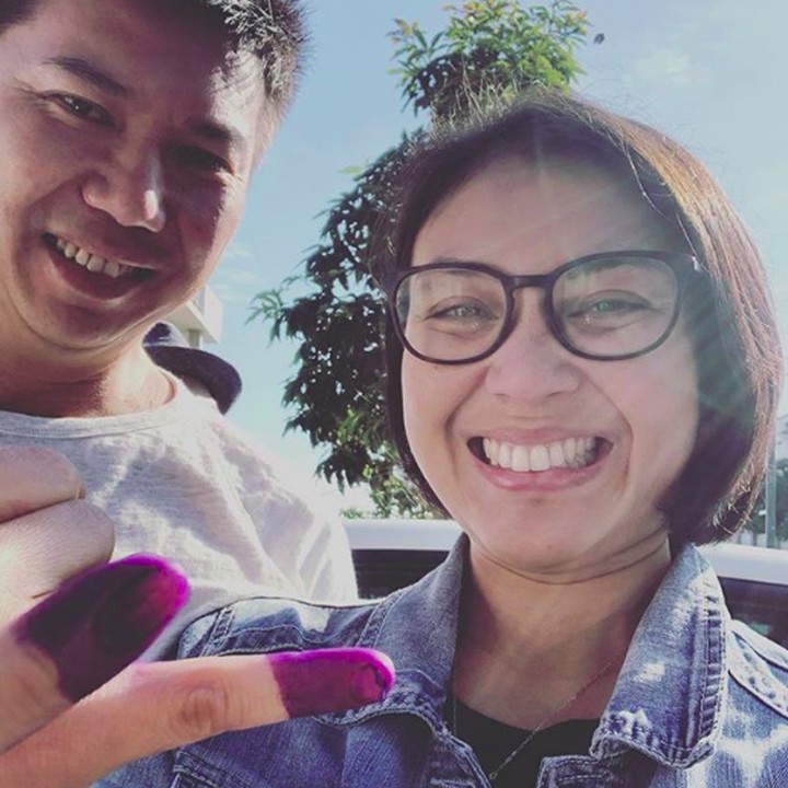 <p>Sama dengan Acha, Lusy Rahmawaty dan suami juga menggunakan <a href="https://news.detik.com/berita/d-4510076/wajib-disimak-ini-cara-mencoblos-di-pemilu-2019-agar-surat-suara-sah" target="_blank">hak pilihnya</a> di Sydney, Australia. (Foto: Instagram @lusy_rahmawaty)</p>