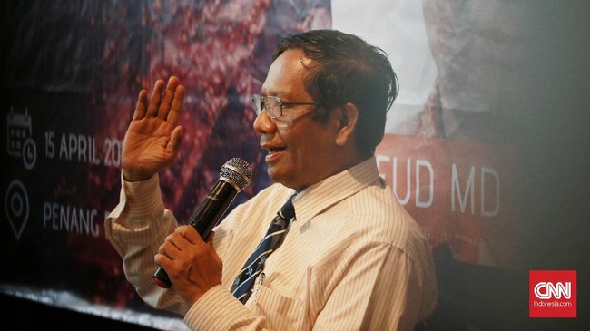 Mahfud MD meyakini Polri memiliki sejumlah alat bukti lain sehingga dapat menetapkan status tersangka upaya makar Eggi Sudjana.