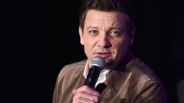 img-title Kronologi Jeremy Renner Kecelakaan hingga Cedera Tulang dan Trauma Dada
