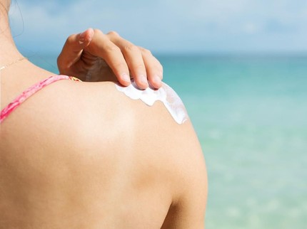 Paparan Oxybenzone pada Tabir Surya Sebabkan Bayi Lahir Cacat?