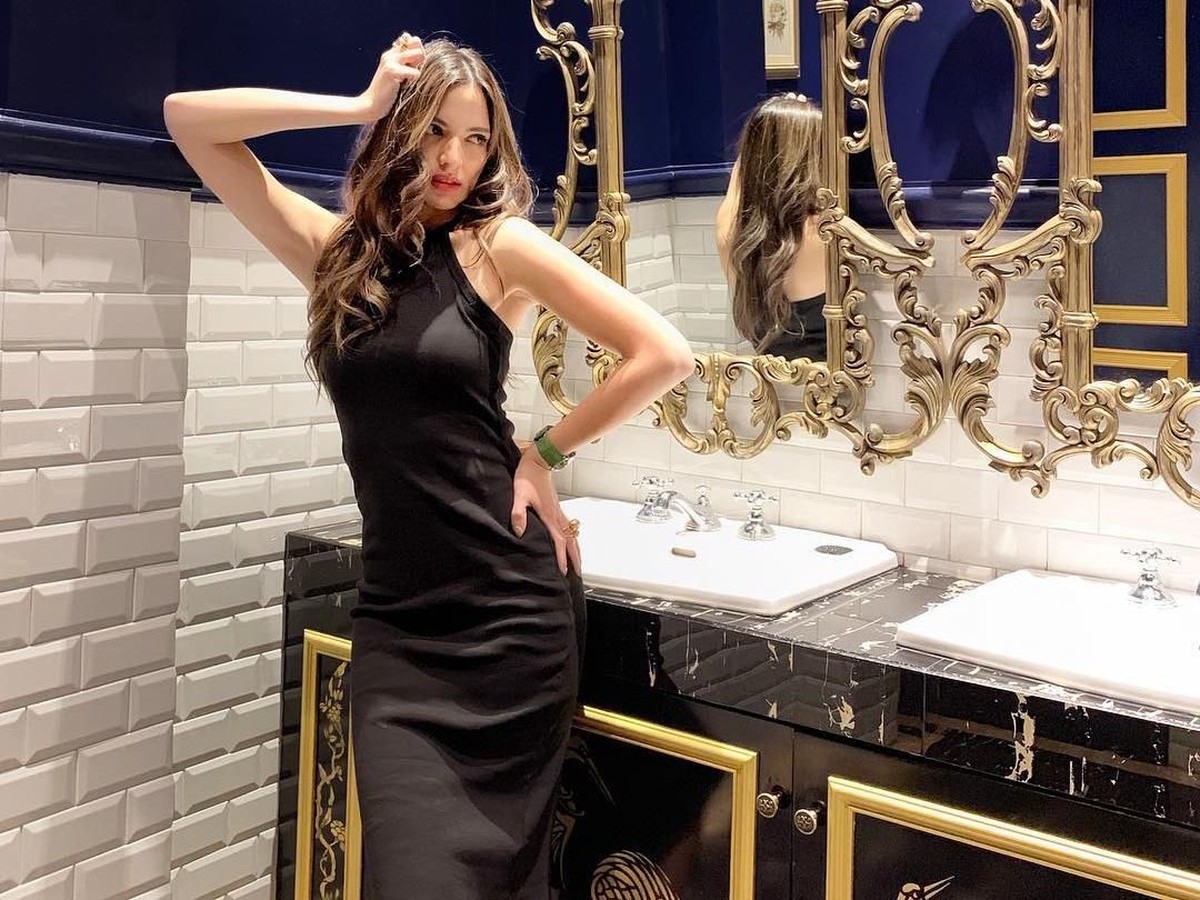 Nia Ramadhani genap berusia 29 tahun pada hari ini&comma; Selasa &lpar;16&sol;4&rpar;&period; Meskipun sudah mempunyai tiga anak&comma; pesona cantiknya seperti tidak pernah luntur&period;