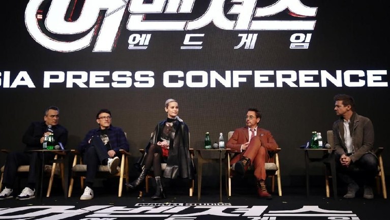 7 Potret Kemeriahan Fan Event 'Avengers: Endgame' di Korea Kru dan pemain Avengers: Endgame baru saja menggelar Fan Event Avengers: Endgame di Korea Selatan. Berikut ini tujuh potret kemeriahannya.