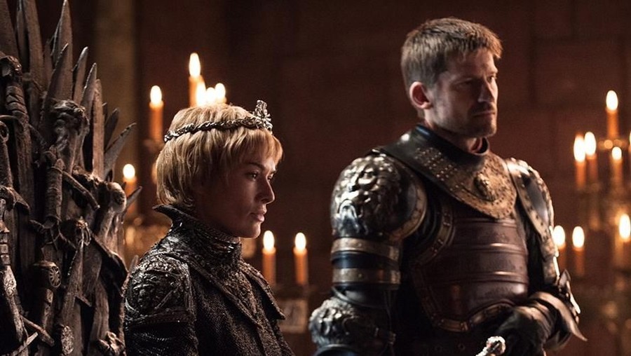 Kisah cinta sepasang kekasih yang sebenarnya punya hubungan darah dalam Game Of Thrones.