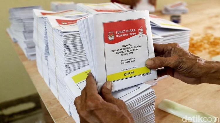 Momen Pemilu 2019 tak sekadar momen pesta demokrasi bagi rakyat Indonesia. Bagi anak pun ada nilai yang bisa diajarkan ke mereka.