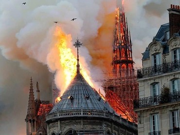 Penyesalan Sharena Delon Tak Masuk ke Dalam Gereja Katedral Notre Dame