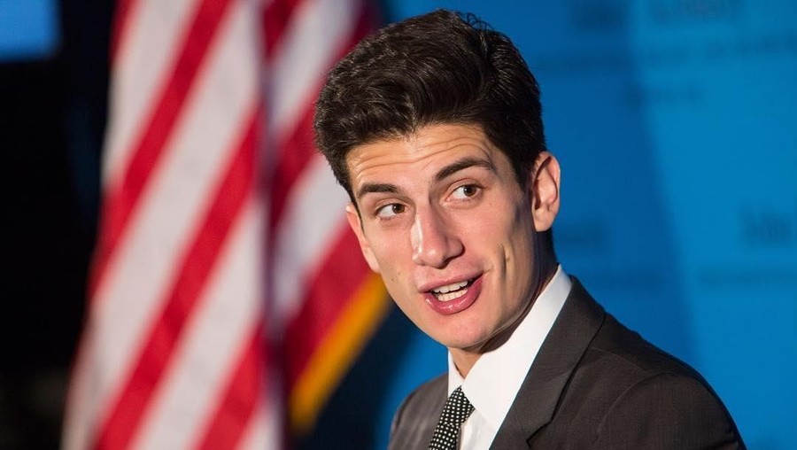 Cucu John F. Kennedy, Jack Schlossberg, ternyata mengidolakan sosok Kendal Jenner lho.