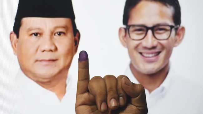 Sandiaga disebut bisa terdepak dari Gerindra jika terus bermanuver terkait Pilpres 2024. Namun, jika terdepak, karier politik Sandi tak otomatis selesai.