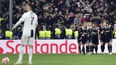 FOTO: Ajax Tumbangkan Juventus dan Ronaldo Ajax menyingkirkan Juventus di perempat final Liga Champions sekaligus membuat Cristiano Ronaldo gagal ke semifinal untuk kali pertama dalam sembilan tahun.