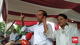 Jokowi Pantau Hitung Cepat di Djakarta Theater