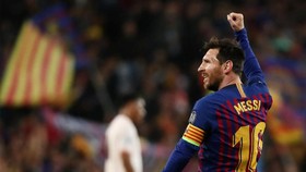 Klopp Merasa Diancam Messi