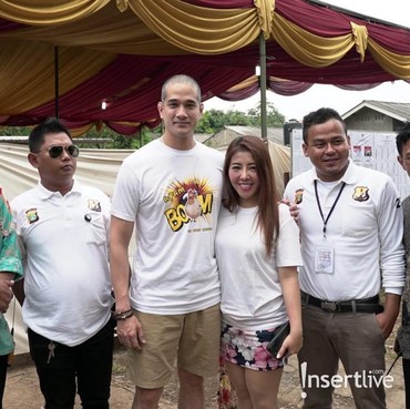 Okan Cornelius dan Istri Galau di Antara Dua Pilihan
