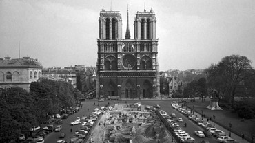 8 Peninggalan Bersejarah di Gereja Katedral Notre Dame Paris