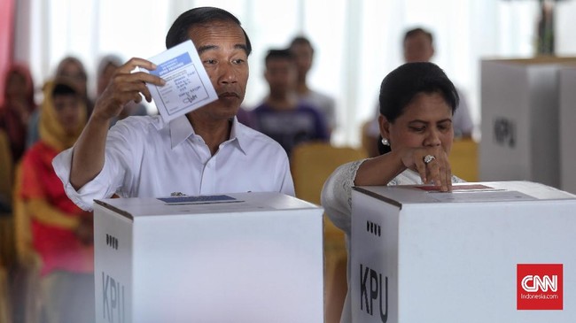 Quick count Pilpres 2019 dari Kedai Kopi dengan suara sementara 65,50 persen sampai pukul 17.06 WIB, hasilnya Jokowi 51,8 persen, Prabowo 45,9 persen.