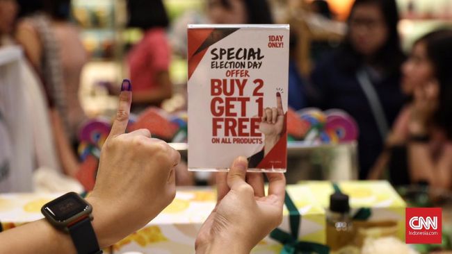 Jangan buru-buru cuci tangan usai nyoblos. Anda bisa menggunakan noda tinta ungu di jari kelingking untuk mendapatkan promo makanan dan minuman Pilkada 2024.