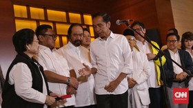 Senyum Tipis 'Kemenangan' Jokowi di Djakarta Theater