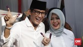 FOTO: Kala Paslon 01 dan 02 Masuk Bilik Suara Momen kala paslon 01 Joko Widodo-Ma'ruf Amin dan paslon 02 Prabowo Subianto-Sandiaga Uno masuk bilik suara dan menyelesaikan hak pilihnya.