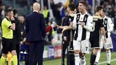 FOTO: Ajax Tumbangkan Juventus dan Ronaldo Ajax menyingkirkan Juventus di perempat final Liga Champions sekaligus membuat Cristiano Ronaldo gagal ke semifinal untuk kali pertama dalam sembilan tahun.