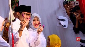 VIDEO: Detik-detik saat Sandiaga Berikan Hak Suara