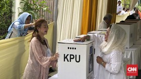 Usai Mencoblos, Titiek Soeharto Keluhkan Kotak Suara KPU
