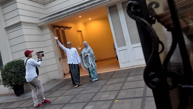 Sandiaga Uno mengatakan dia dan Prabowo Subianto fokus pada masalah ekonomi, bukan isu lain yang berpotensi memecah belah bangsa.