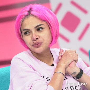 Nikita Mirzani Dapat Cincin Warisan dari Pria Prancis