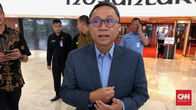Mendag Zulkifli Hasan mengaku sudah berbicara dengan pengusaha CPO untuk memastikan harga minyak goreng sesuai HET Rp14 ribu per liter.