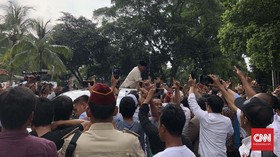 Tim Inti Prabowo Kembali Merapat, Sandi Masih Tak Tampak