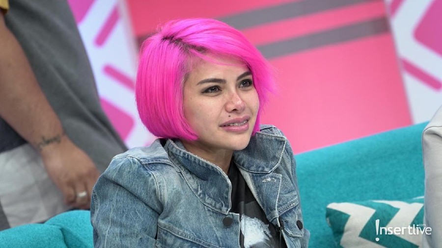 Enggan Temui Anak, Dipo Latief Hanya Niat Biayai Lahiran Nikita Mirzani Menurut sahabat Nikita Mirzani, Dipo Latief terlihat enggan menemui buah hatinya, Dipo justru hanya ingin membayar biaya persalinan.