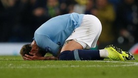 FOTO: Detik-detik Manchester City Menangis Karena VAR
