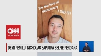 VIDEO: Demi Pemilu, Nicholas Saputra Selfie Perdana