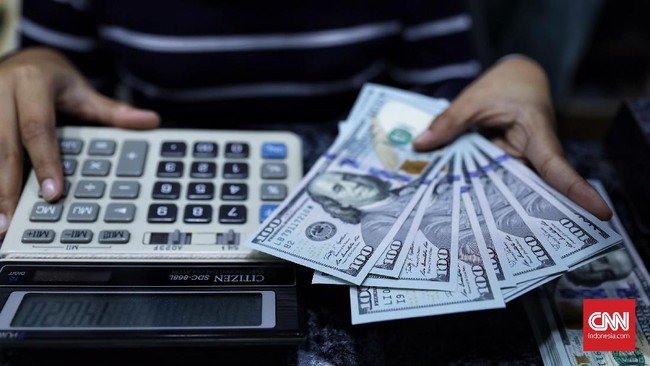 Rupiah melemah 17 poin atau 0,12 persen ke posisi Rp14.361 per dolar AS pada Jumat (22/4) sore.