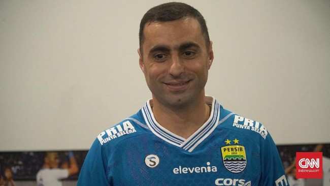 Rekrutan baru Persib Bandung, Artur Gevorkyan, mengaku baru tahu profil klub Liga 1 Indonesia itu dari internet.