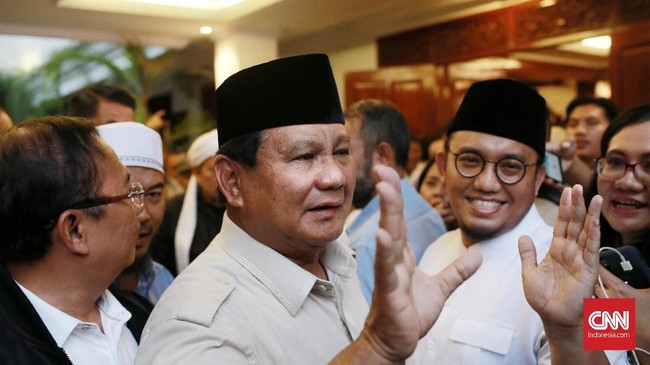 Kepolisian Metro Jakarta Selatan menyiagakan personel untuk mengamankan acara sujud syukur di kediaman Prabowo Subianto.