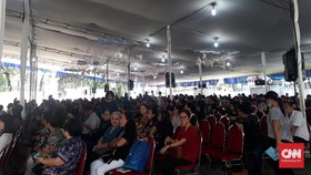Ribuan Umat Katolik Beribadah Jumat Agung di Katedral