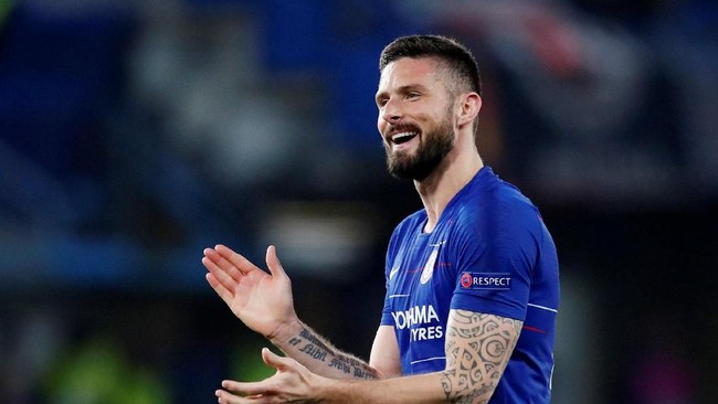 Chelsea menang telak 4-0 atas St Patrick's Athletic dalam laga uji coba pramusim di Richmond Park, Irlandia, Sabtu (13/7) waktu setempat.