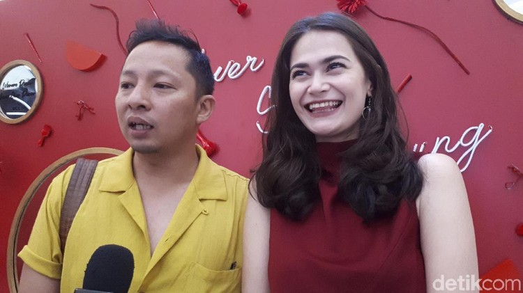 Sang istri sempat keguguran di kehamilan kedua, Ringgo Agus Rahman begitu yakin ingin tambah momongan.