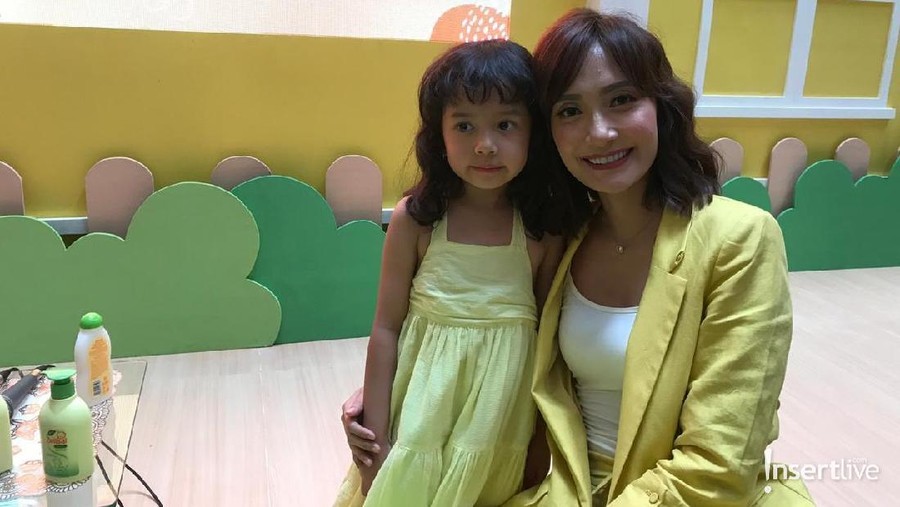 Artika Sari Devi kini sibuk mengurus anak setelah tak jadi Puteri Indonesia